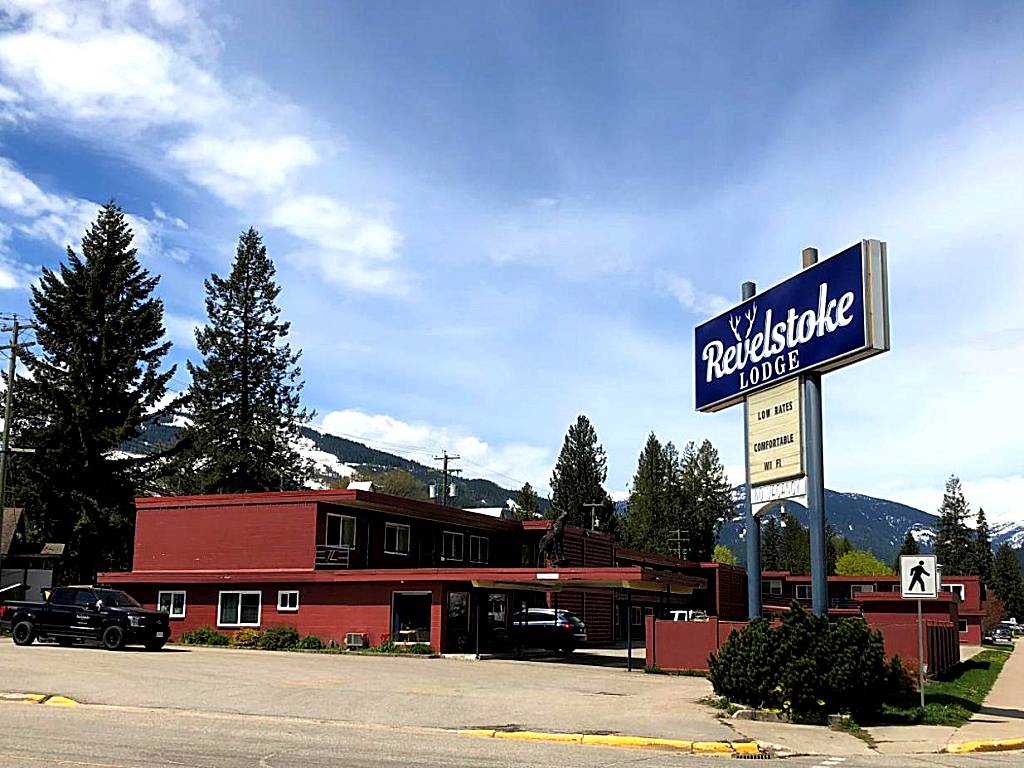 Revelstoke Lodge