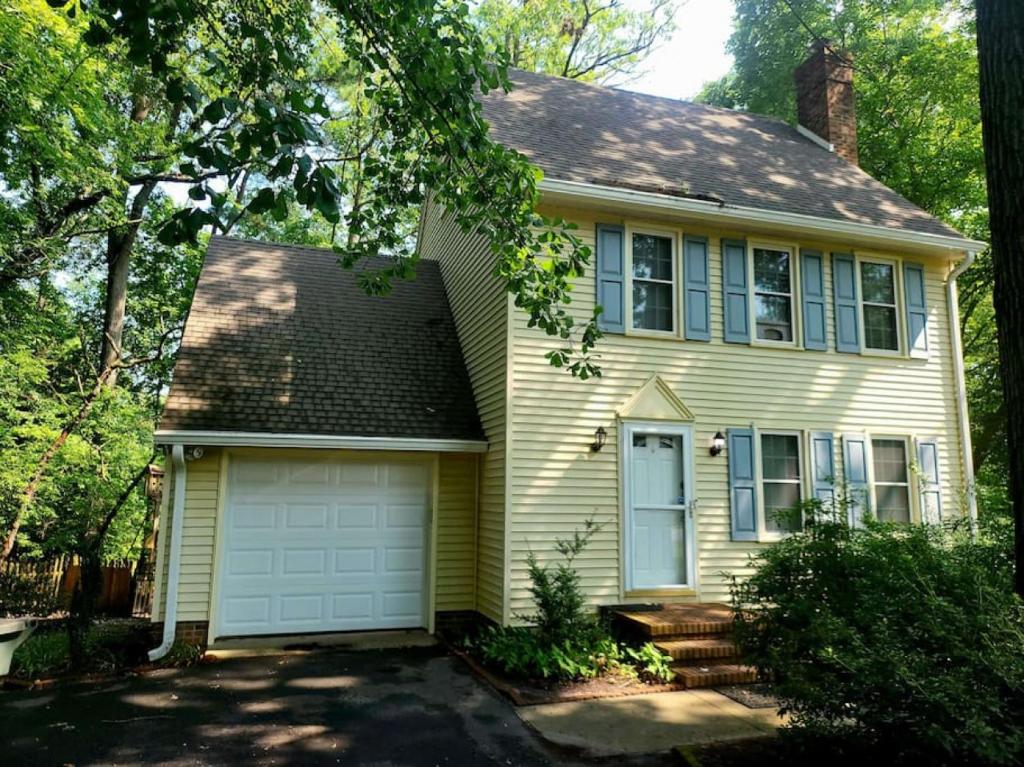 4-Bedroom House Close to Beach