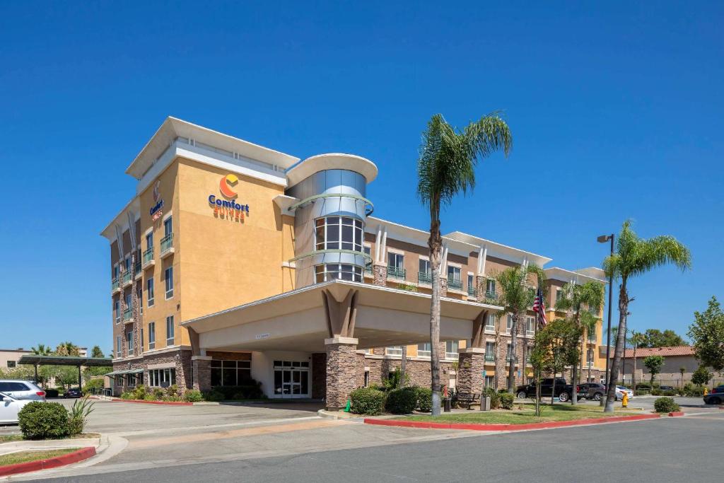 Comfort Suites Ontario Airport Convention Center