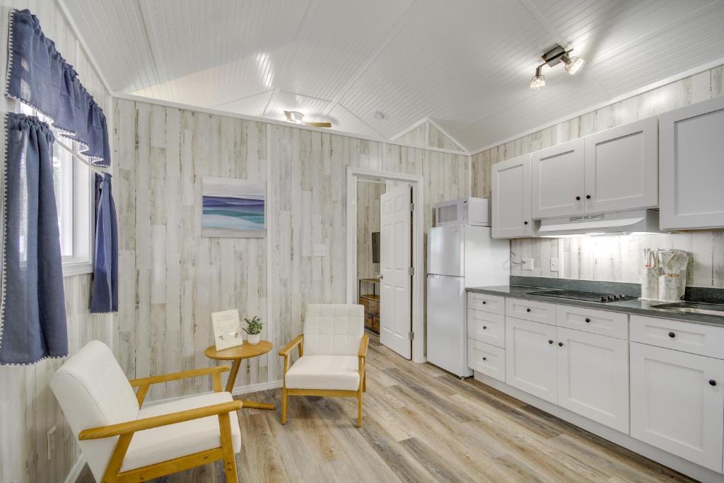 Pet-Friendly Picayune Tiny Home about 4 Mi to Downtown